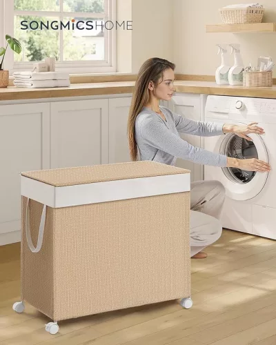 SONGMICS HOME Rattán Hatású Gurulós Szennyestartó 140L Három Rekesszel Természetes Bézs-Fehér