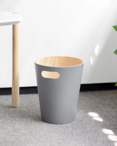 Umbra Woodrow Fa Szemetes Szürke