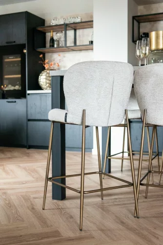 Richmond Interiors Darby 67 Bárszék Bézs Arany Fém Lábakkal